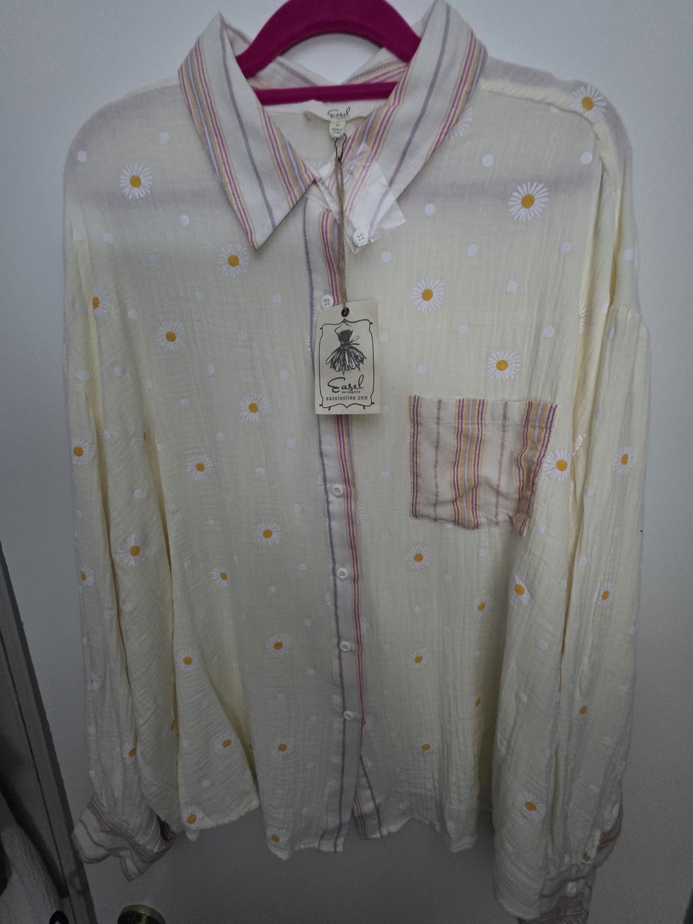 easel Cream Daisy-Print Button Front Shirt with Pink-Trim Pocket
